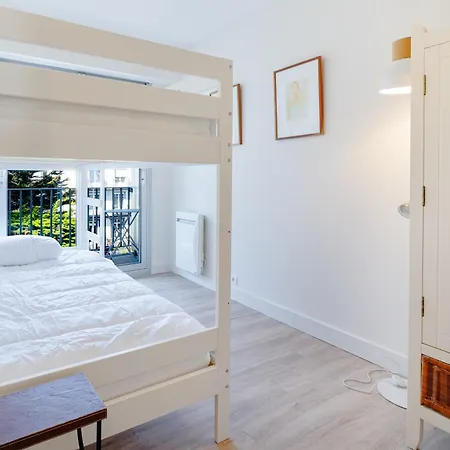 3 Pieces Face Chill Apartment